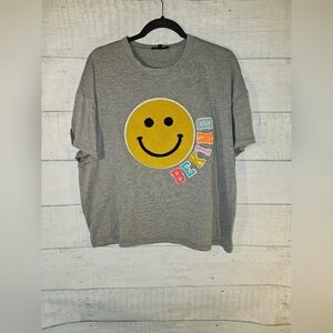 Ruby & Lace Gray Smiley Face Patch Women's Tee Be Kind Large